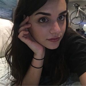 Meet your Posher, Janella